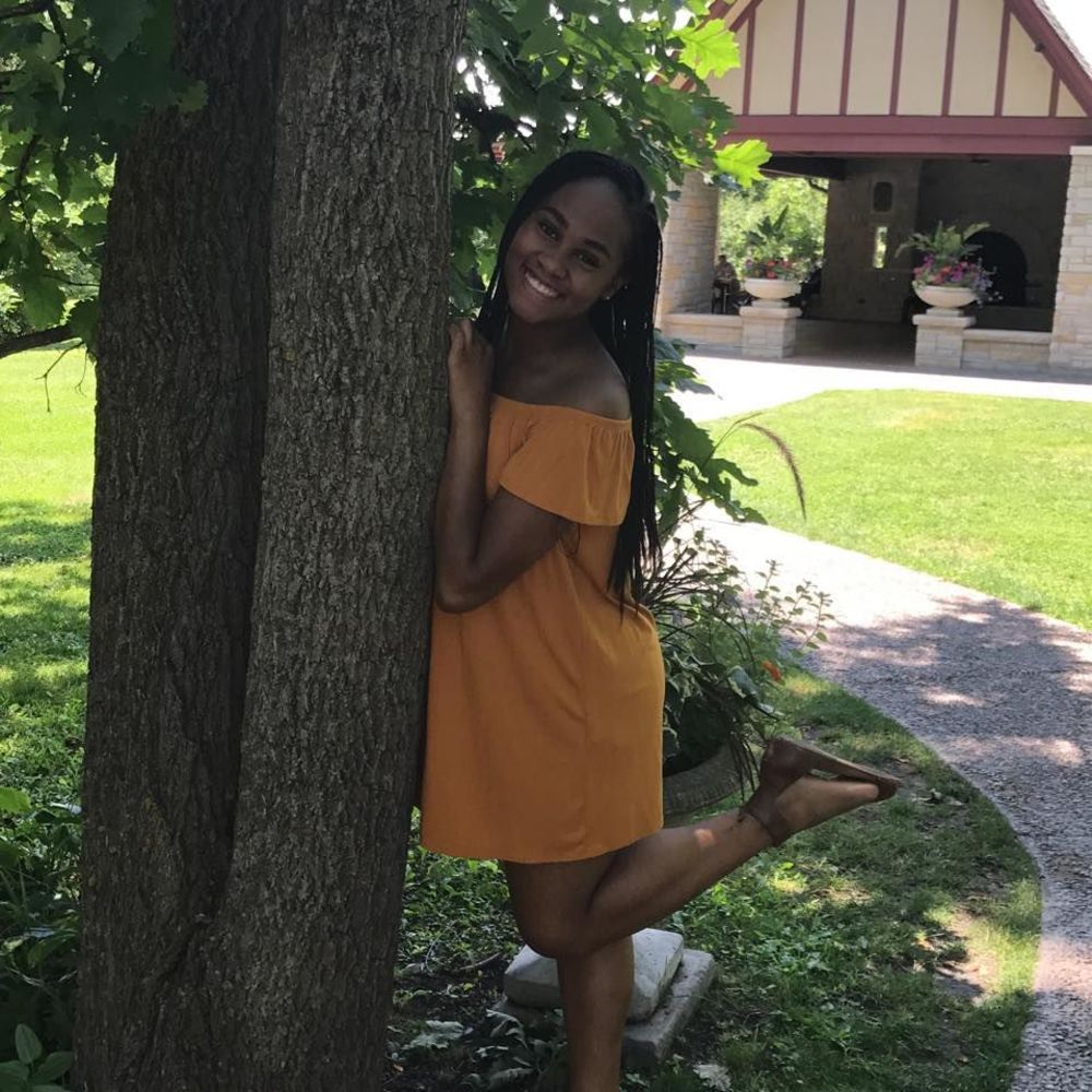 Meet your Posher, Allison